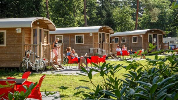 Bijzondere Overnachting Origineel Overnachten Slapen in een Pipowagen op Molencaten park de Leemkule2