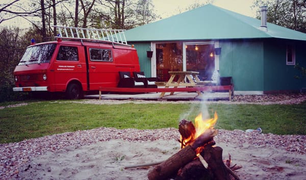 Bijzondere Overnachting Origineel Overnachten Slapen in een brandweerwagen Vreemde Vogel Vlaardingen1