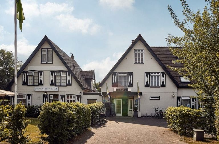 Bijzondere Overnachting Origineel Overnachten Waddeneilanden Hotel Prins Hendrik Texel1