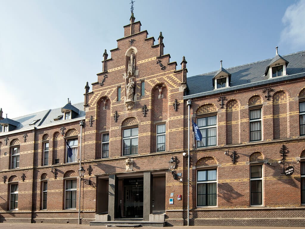 Bijzondere Overnachting Origineel Overnachten voormalige kerk Fletcher Hotel Gilde Deventer1