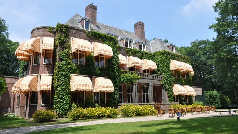 Bijzondere Overnachting hotel brabant landgoed Huize Bergen in Vught1