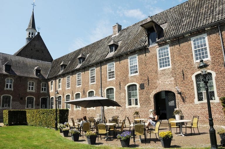 Bijzondere Overnachting Origineel Overnachten Slapen in Hotel Klooster Elsendael te Boxmeer17