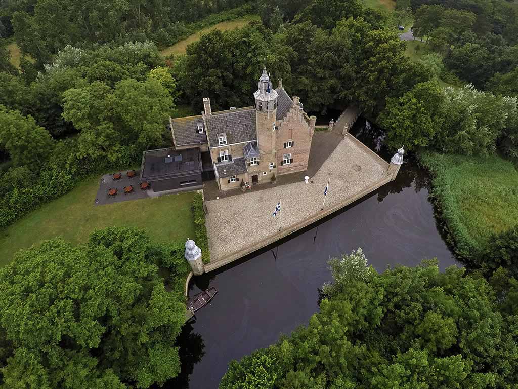 Bijzondere Overnachting Origineel Overnachten Slapen in een kasteel aan de Zeeuwse kust Fletcher Hotel Renesse1