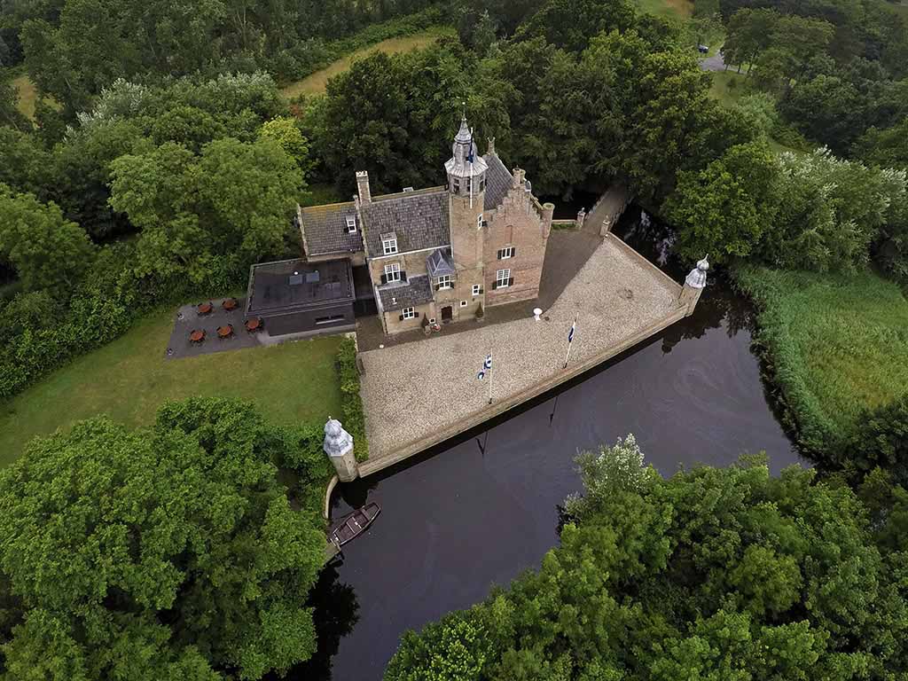 Bijzondere Overnachting Origineel Overnachten Slapen in een kasteel aan de Zeeuwse kust Fletcher Hotel Renesse1