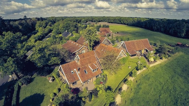 Bijzondere Overnachting Origineel Overnachten Slapen in een luxe boerenlodge Erve Bruggert Haaksbergen1