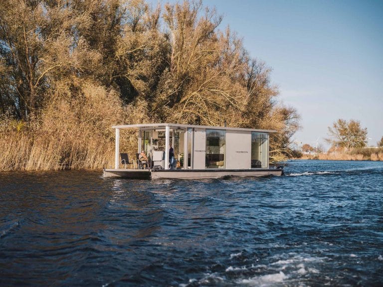 Bijzondere Overnachting Origineel Overnachten Slapen op het water in een aquahome biesbosch34