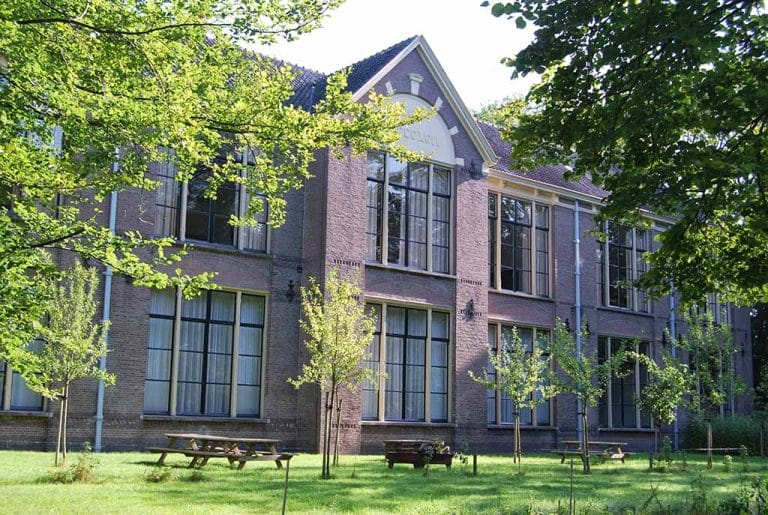 Bijzondere overnachting origineel overnachten kunsthotel Bitter en Zoet Veenhuizen10